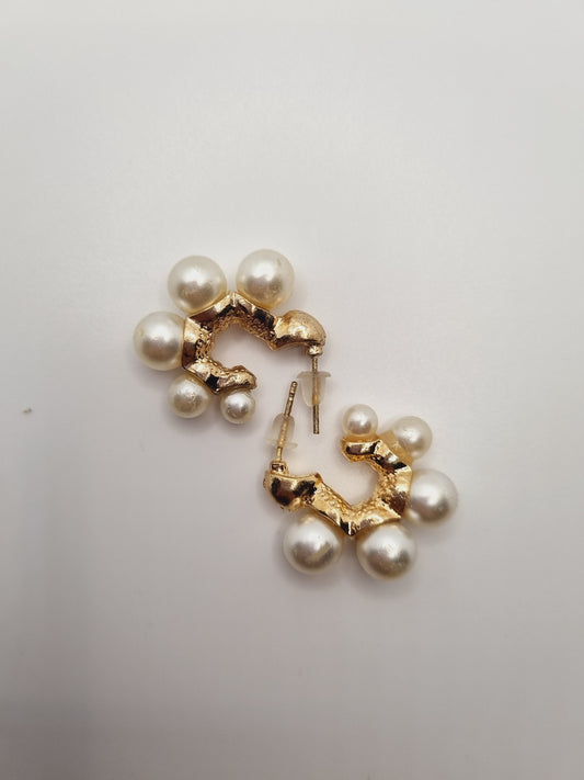 Pearl Cluster