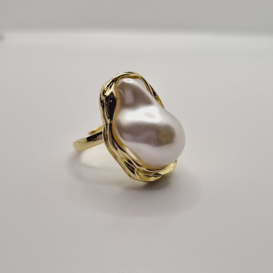 Pearl Accent Gold Ring