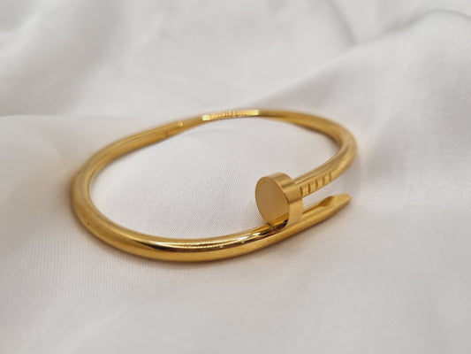SleekClasp