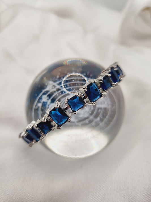 GleamClasp
