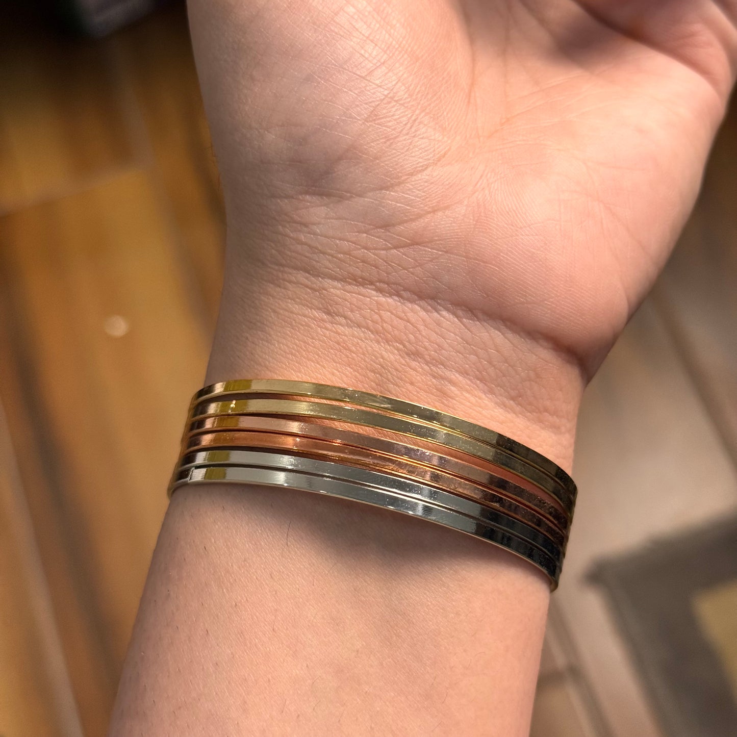 Tri Tone Flat Bands